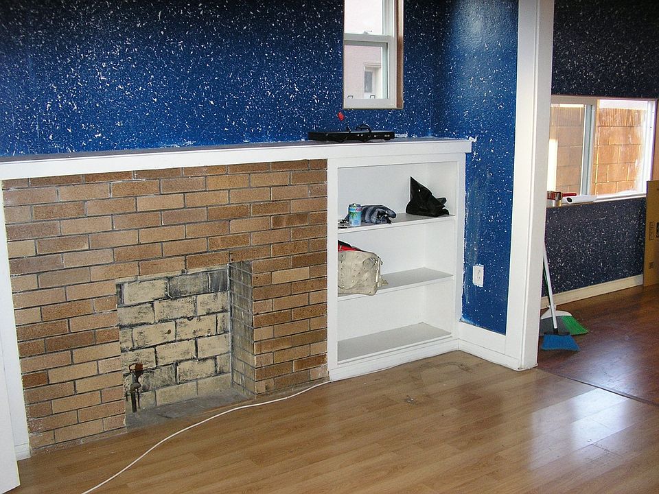 2nd image of 807 S Parton St