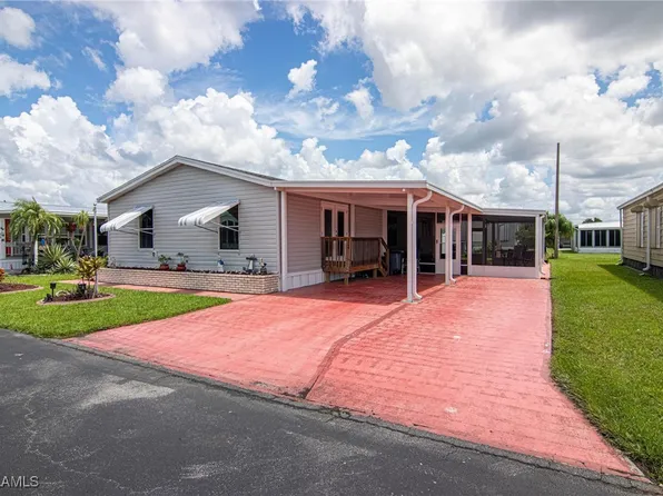 3146 Longview Dr, North Fort Myers, FL 33917