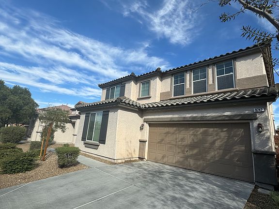 2nd image of 9742 Maspalomas St