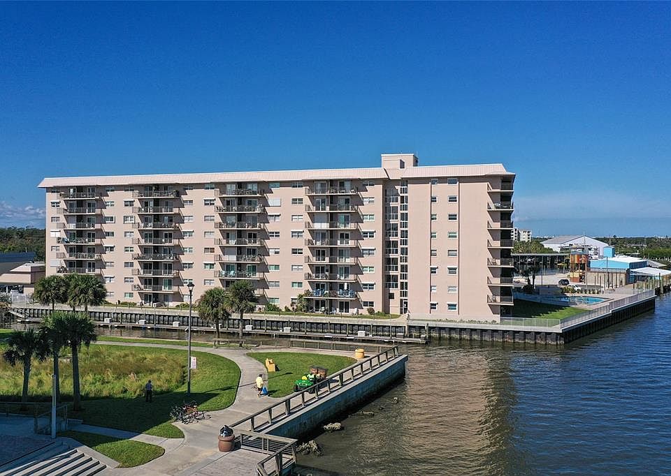 1st image of 101 N Riverside Dr #6050