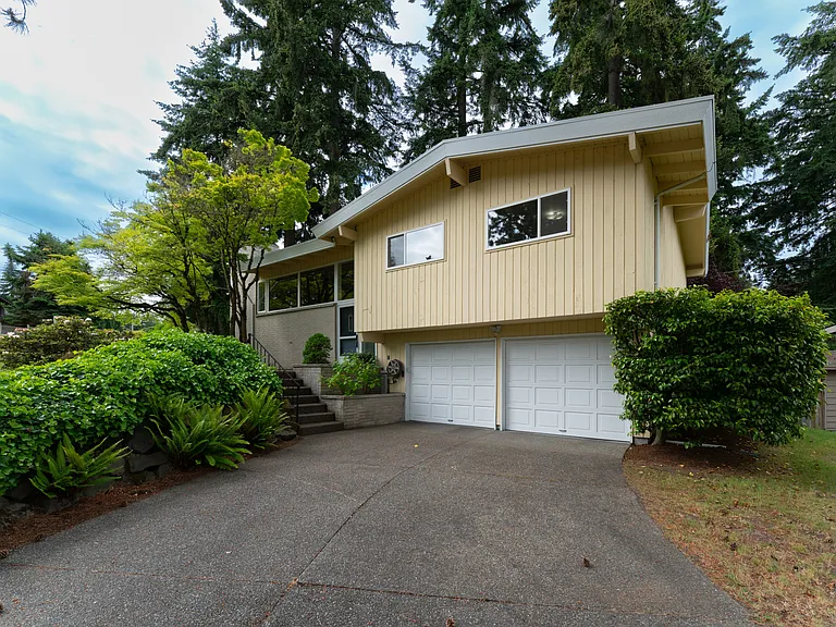 12647 SE 54th St — Photo 2