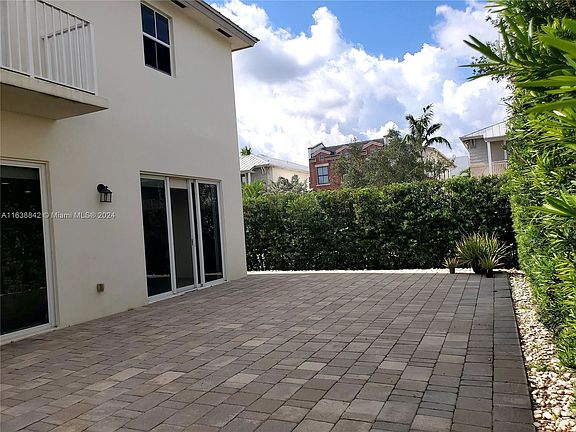 2nd image of 6940 NW 104th Ct