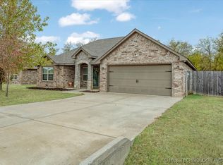 141 Ross Rd, Calera, OK 74730