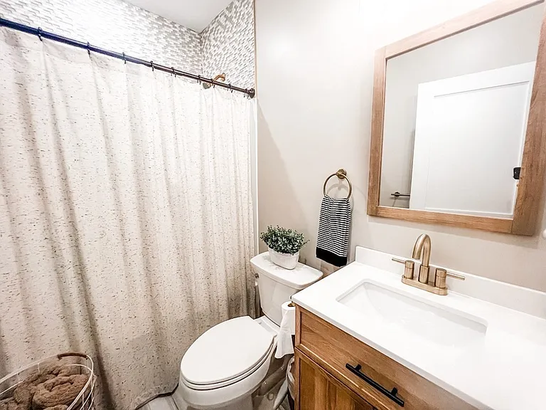 69 Falcon St #3 — Photo 14