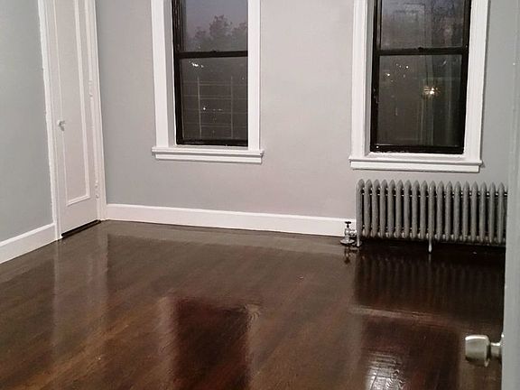 3rd image of 31 W Mosholu Pkwy N APT 5K