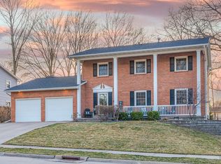 2626 Ridgewood Ave, Davenport, IA 52803