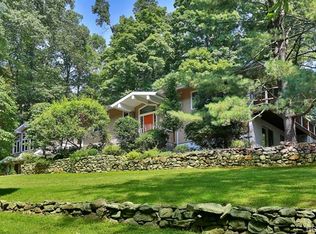 4 Leathermans Ct, Armonk, NY 10504