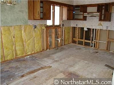 5th image of 7372 Logan Ct N