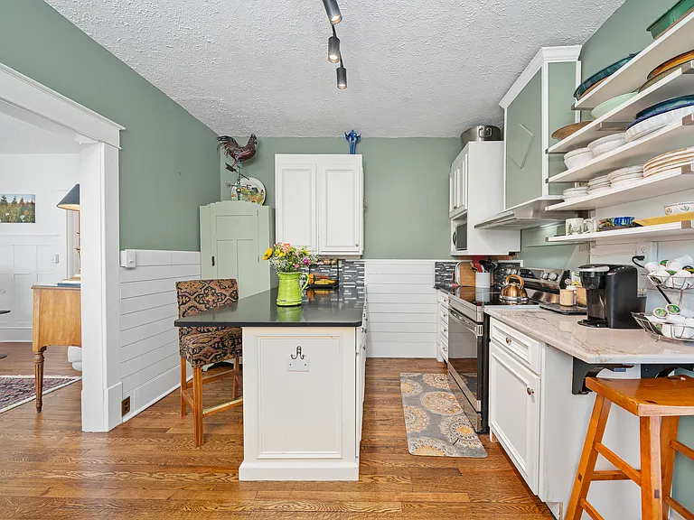 490 Cranberry St #1 — Photo 8