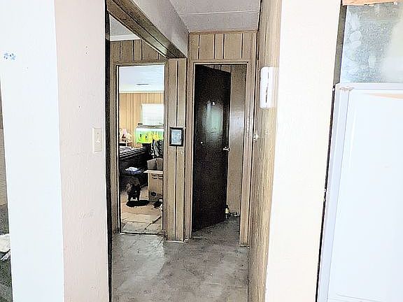 Hallway to master room, 2nd room