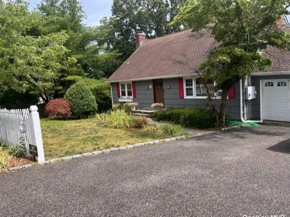 61 W Shore Drive, Patchogue, NY 11772
