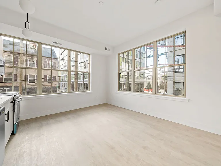 Wood Street Lofts — Photo 17