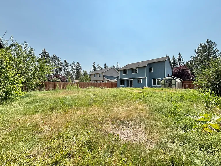 905 E Spence St — Photo 25