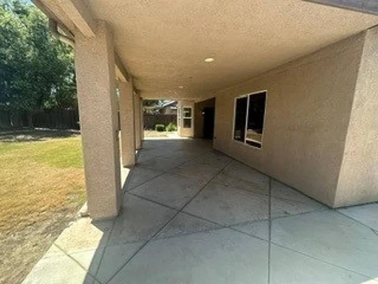11315 Pacific Shores Dr — Photo 2