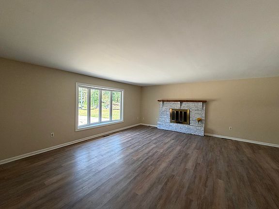 3rd image of 7079 Lenburg Rd