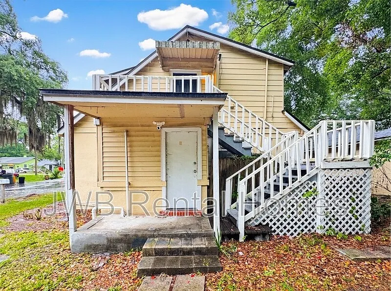 3933 Boulevard #2