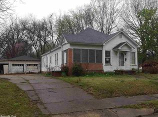 1918 S Walnut St, Pine Bluff, AR 71601