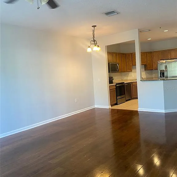 987 Fern Ave #202 — Photo 17