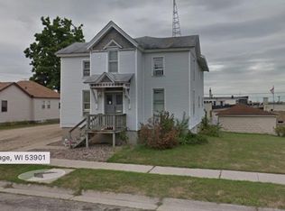 208 E Conant St, Portage, WI 53901
