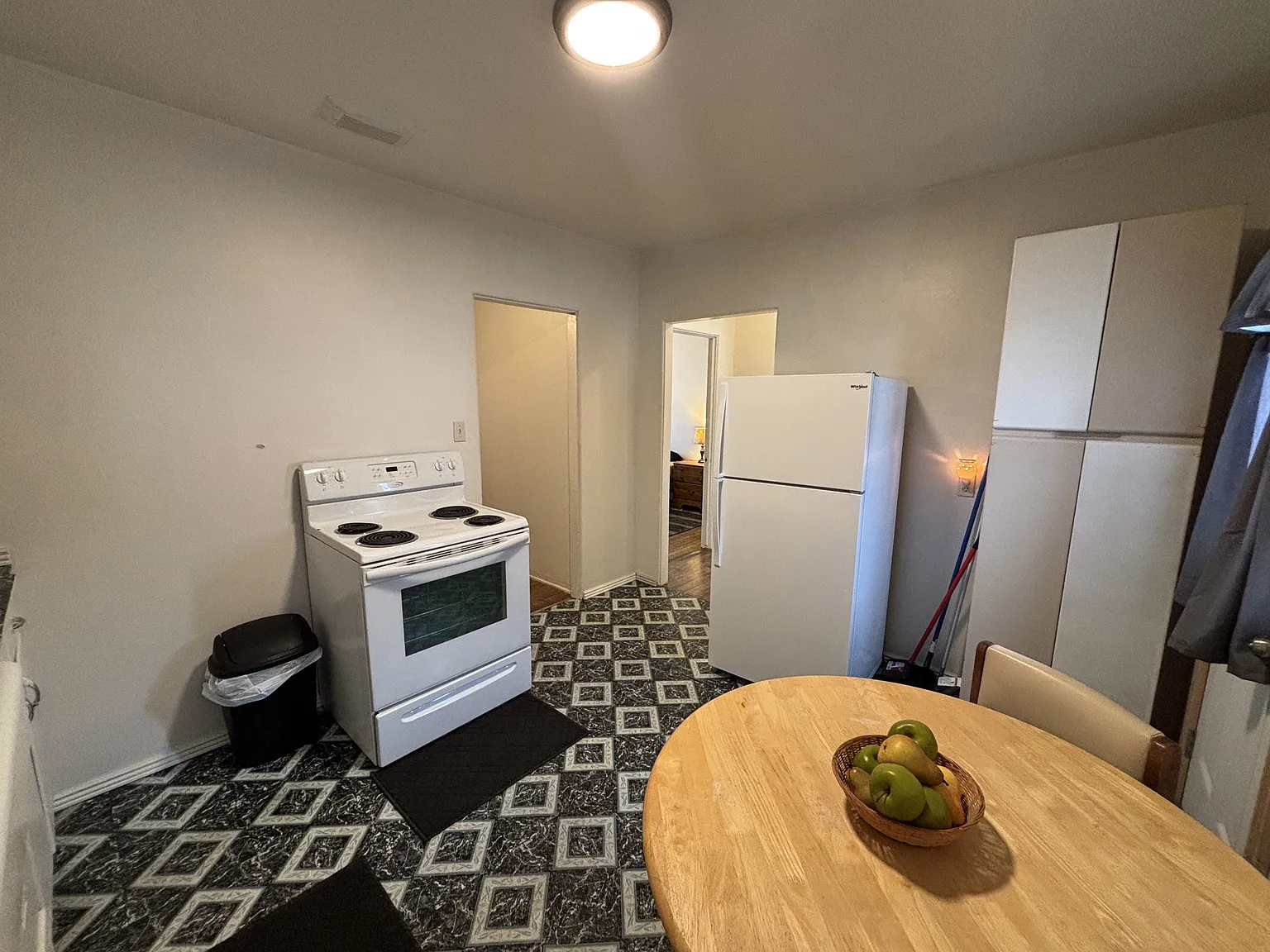 122 7th Street - 1 — Photo 3