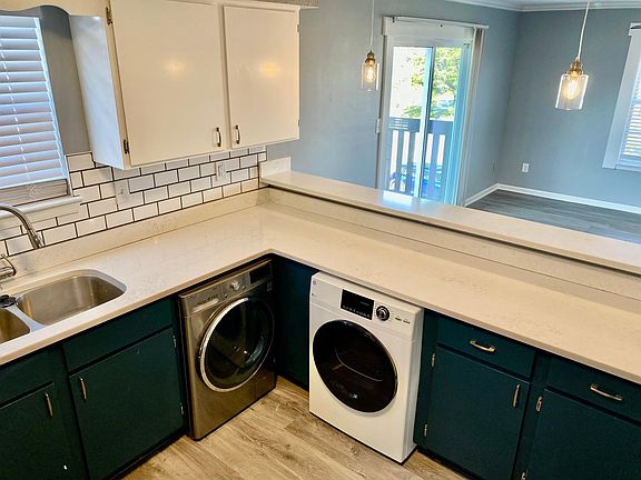 5th image of 1349 Bayville Ct APT 3