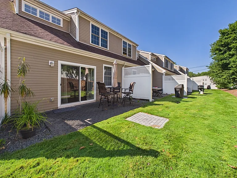 70 Endicott St #106 — Photo 20