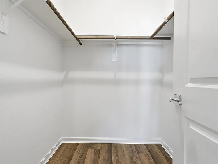 9906 Clark Canyon Ln — Photo 31