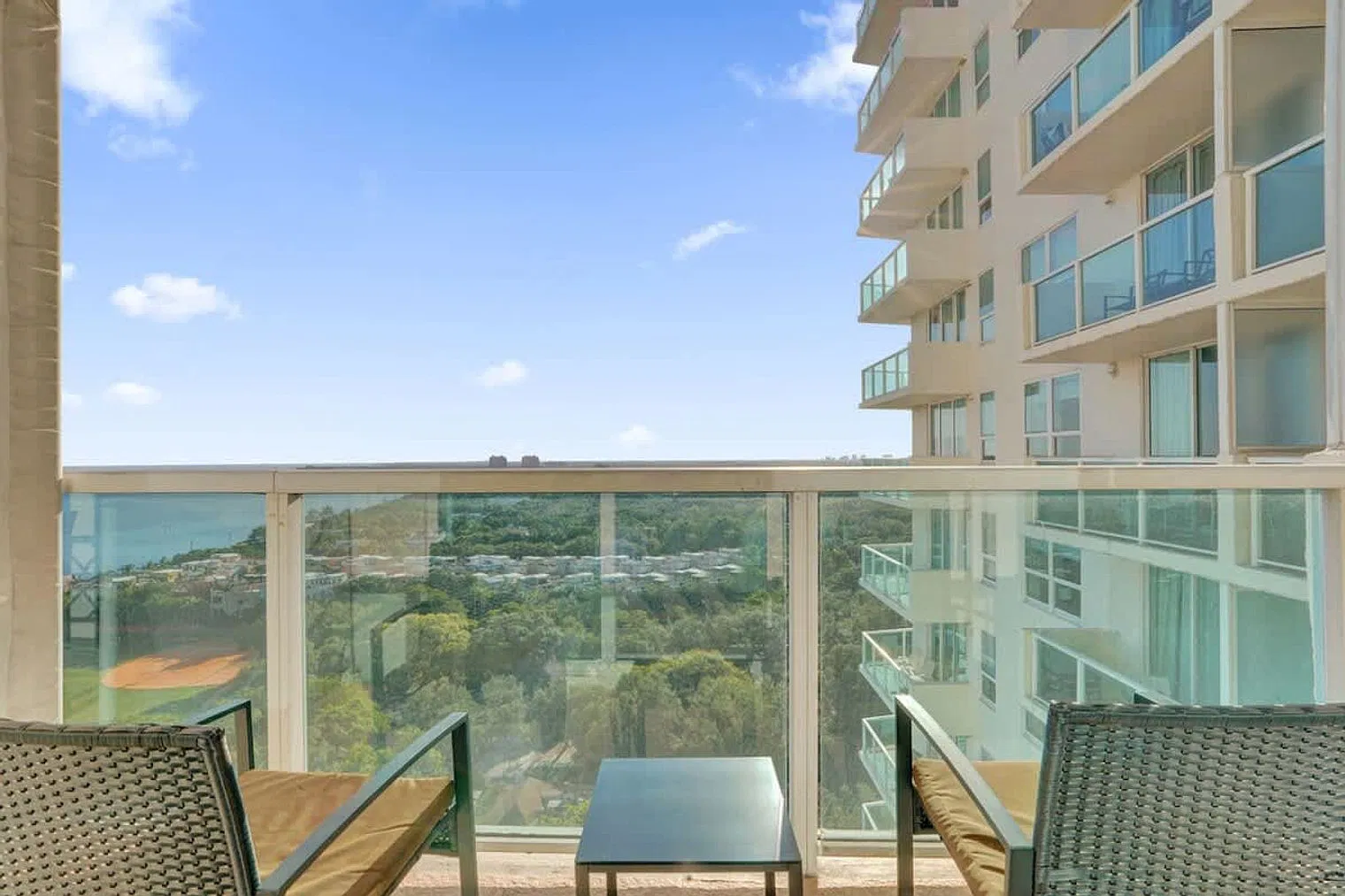 Studio, 1.0 bath, 387 sqft, $7,485 — Photo 4