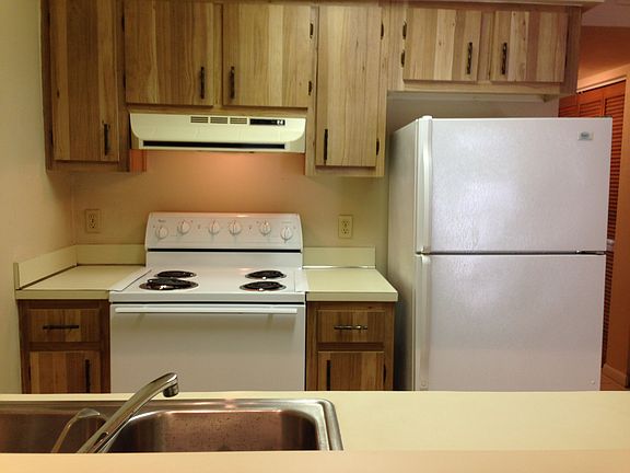 3rd image of 1923 NW 23rd Blvd APT 110