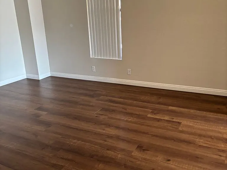 Spacious 1-Bed Apartments in Gated Tujunga Community — Photo 19