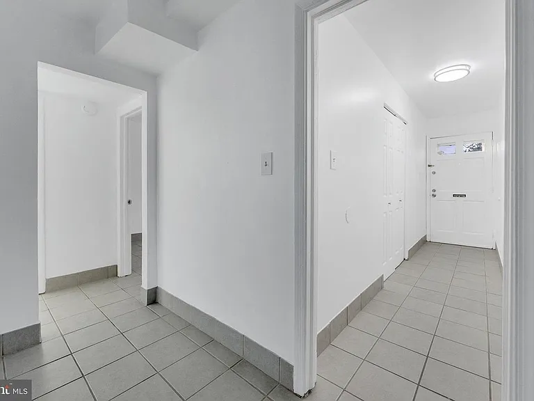 1117 Kaye Ct — Photo 7