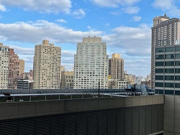 2nd image of 161 W 61st St APT 16D