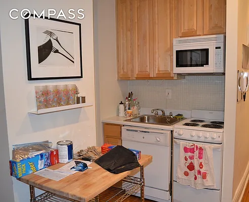 Rented by Compass | media 42