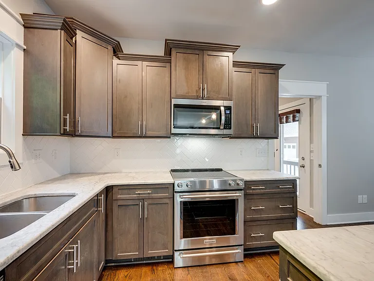 700A Eastland Ct — Photo 11