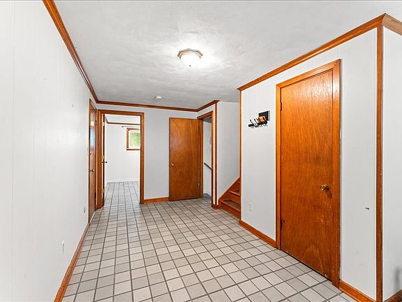 2nd image of 821 Country Club Rd