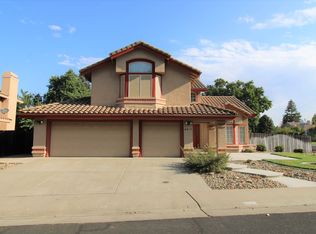 9477 Briar Bush Way, Elk Grove, CA 95758