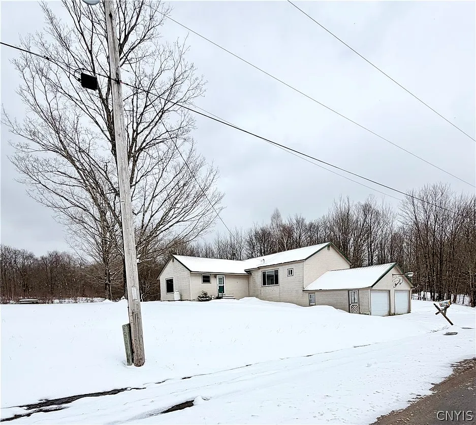 428 Old State Rd photo 1