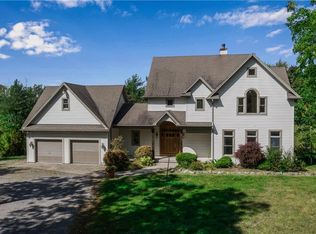 609 Harris Hill Rd, Lancaster, NY 14086