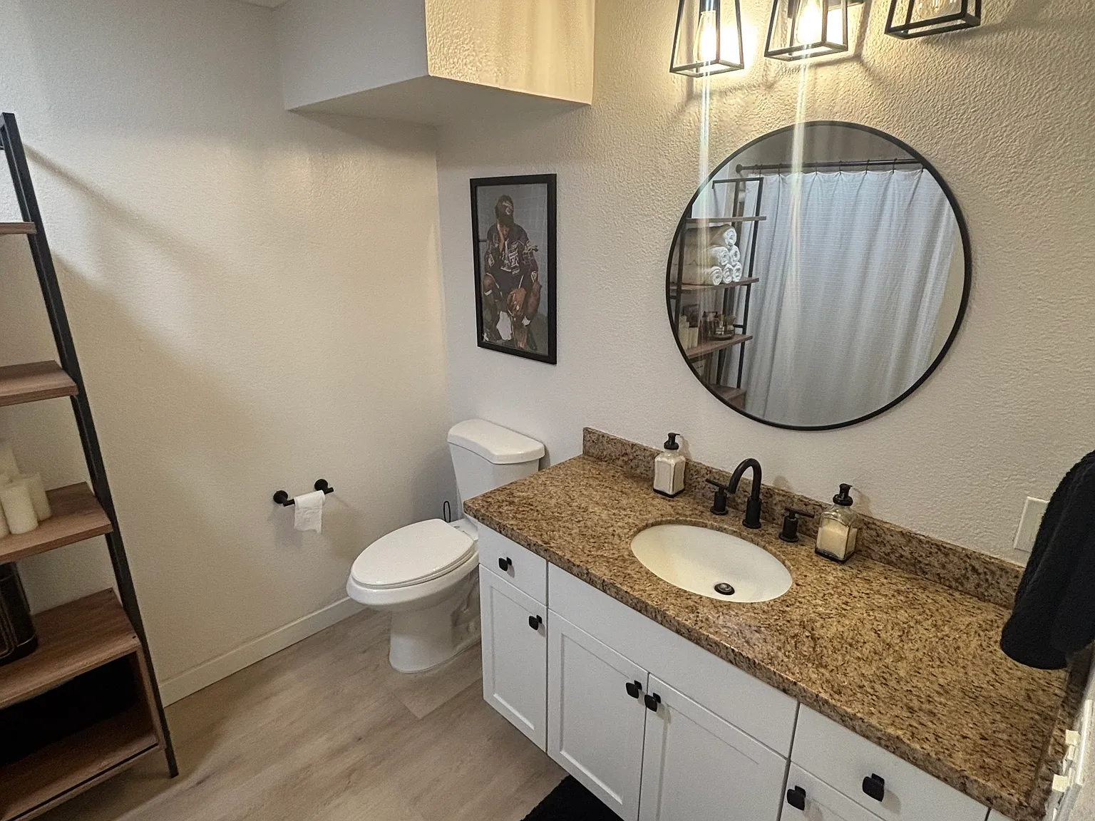 1055 Orizaba Ave — Photo 3