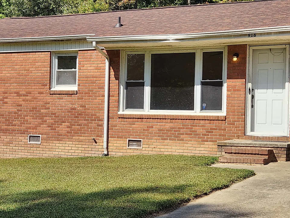 916 Holder Dr