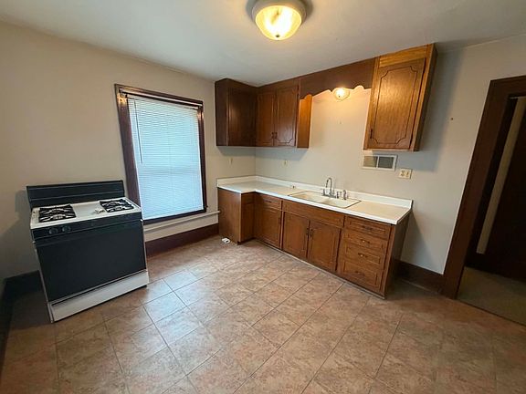 2nd image of 304 W State St #2