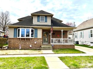 321 E 3rd St, Depue, IL 61322