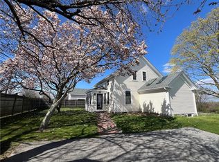 1597 E Main Rd, Portsmouth, RI 02871