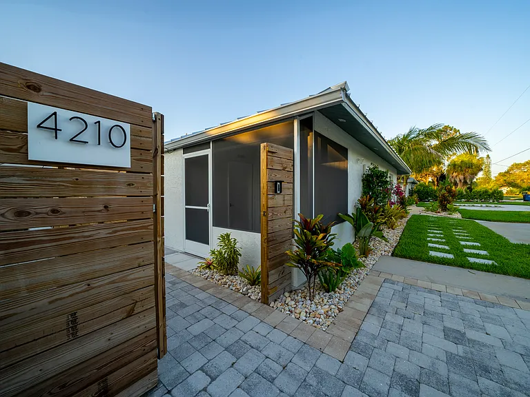 4210 Mariner Ln — Photo 33