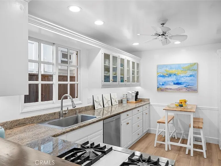 117 Amethyst Ave — Photo 34