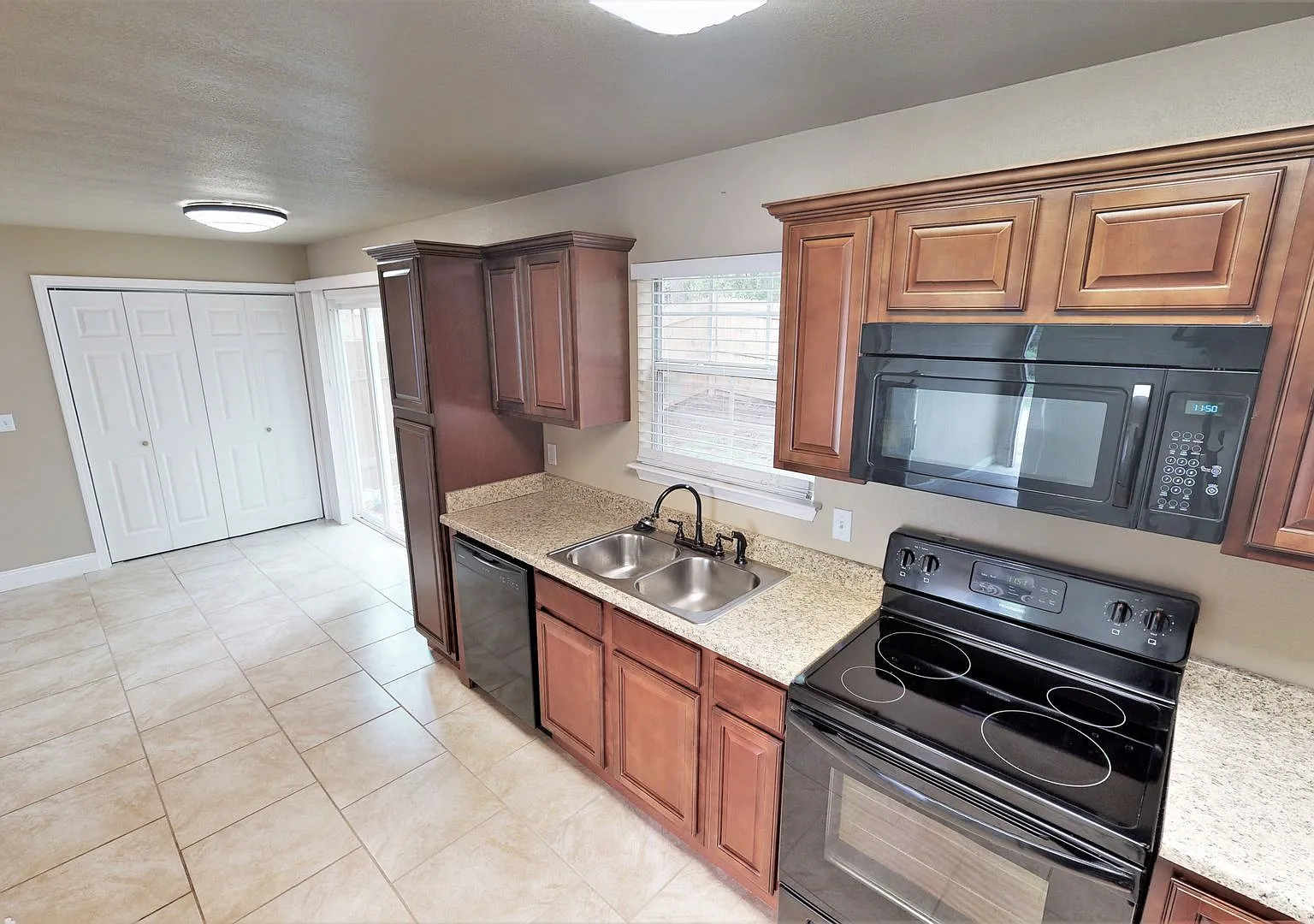 2068 Honeysuckle Lane — Photo 1