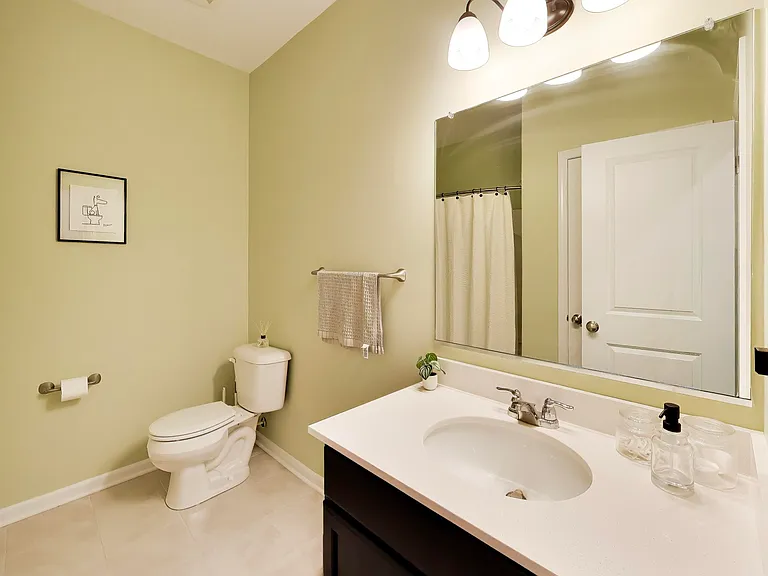 420 Radcliff Ln — Photo 18