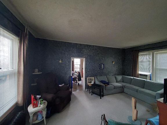 Living room, extra view