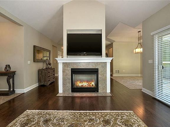 Living room see through FP