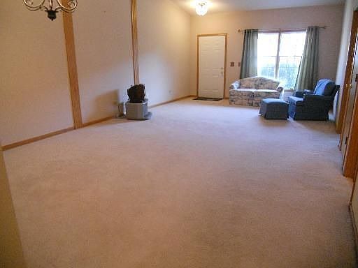 4th image of 1120 Chovan Dr